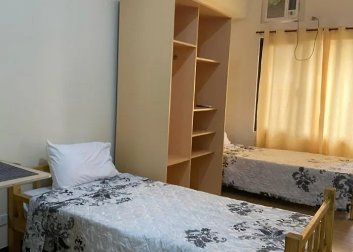 Oyo 724 Paseo Verde At Real Condominium Hotel 2*